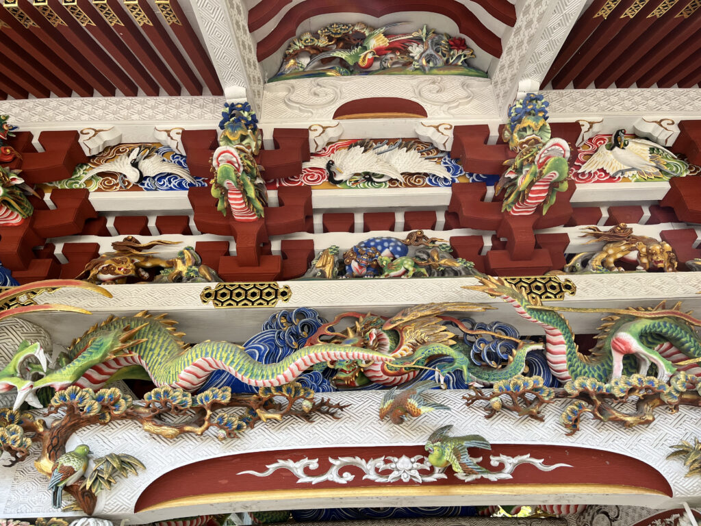 三峯神社 手水舎 龍